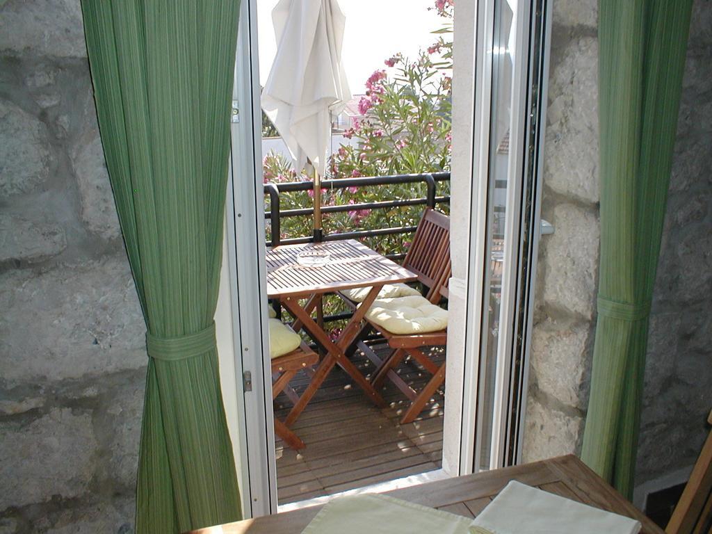 Apartments Mirela Gradac  Bagian luar foto