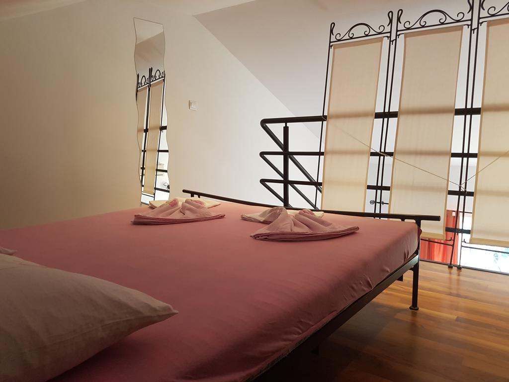 Apartments Mirela Gradac  Bagian luar foto
