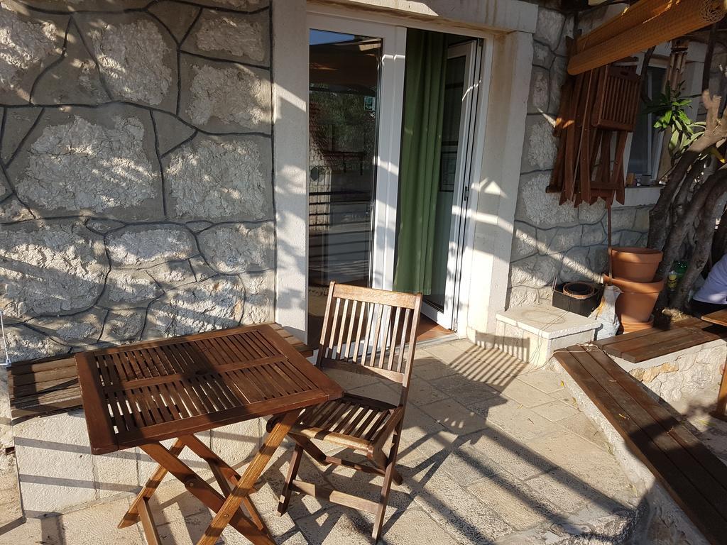 Apartments Mirela Gradac  Bagian luar foto