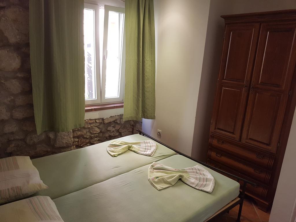 Apartments Mirela Gradac  Bagian luar foto