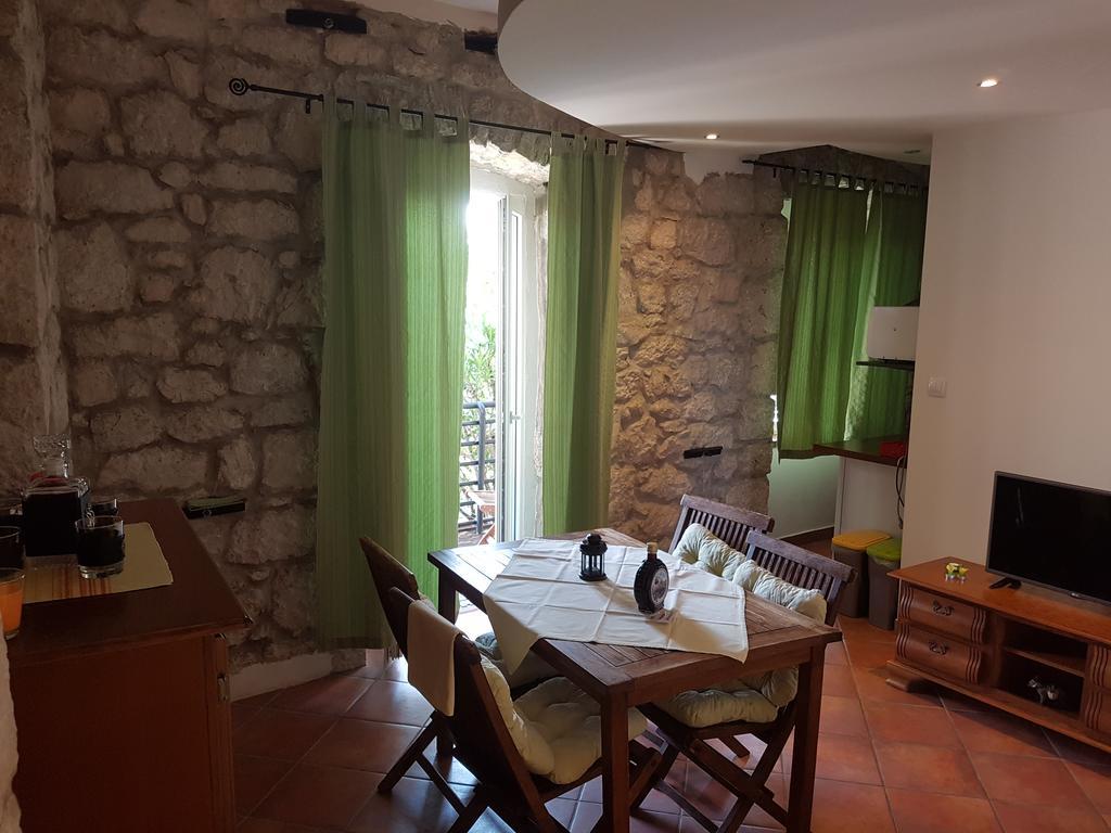 Apartments Mirela Gradac  Bagian luar foto