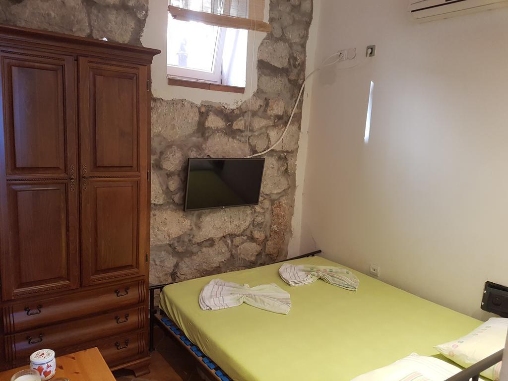 Apartments Mirela Gradac  Bagian luar foto