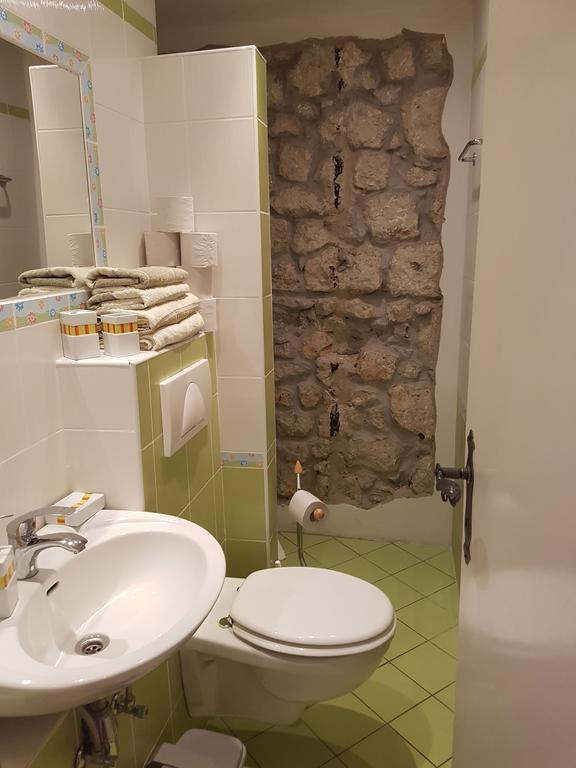 Apartments Mirela Gradac  Bagian luar foto